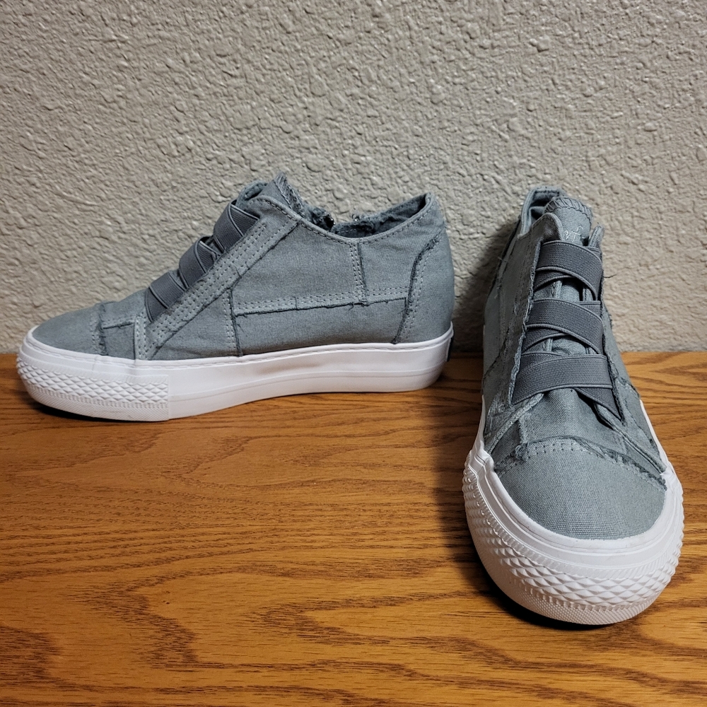 Blowfish Malibu Gray Hidden Wedge Sneaker Size 8 - Picture 2 of 13